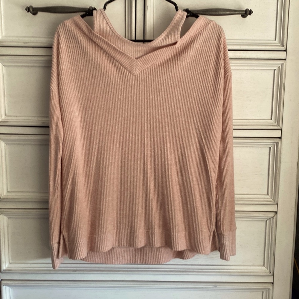 Off the shoulder, extremely soft lounge wear top.